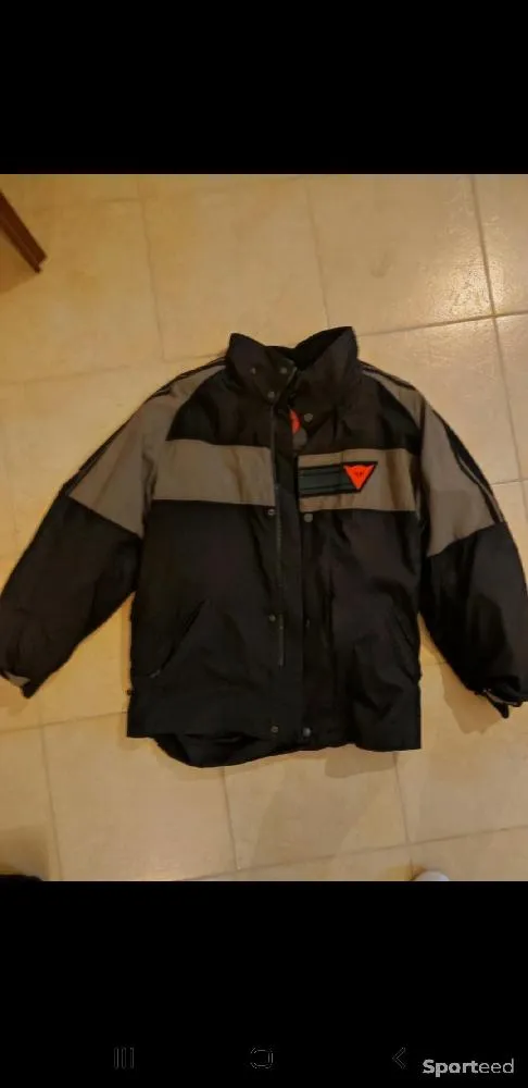 Blouson dainese homme neuf Ajouté le : 22/05/2023