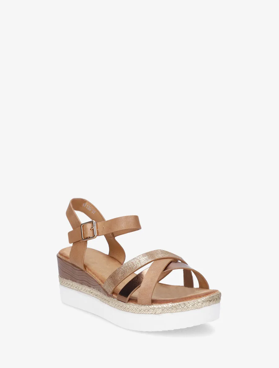 Sandales compensées brides croisées irisées - Camel
