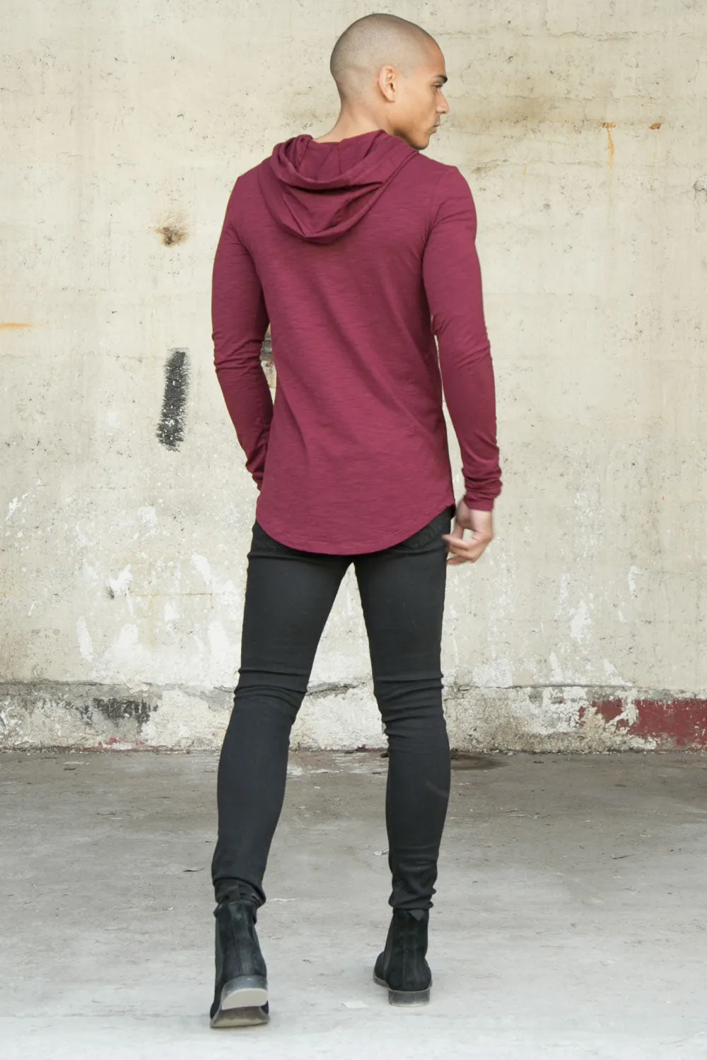 T-shirt capuche moulant logo bordeaux